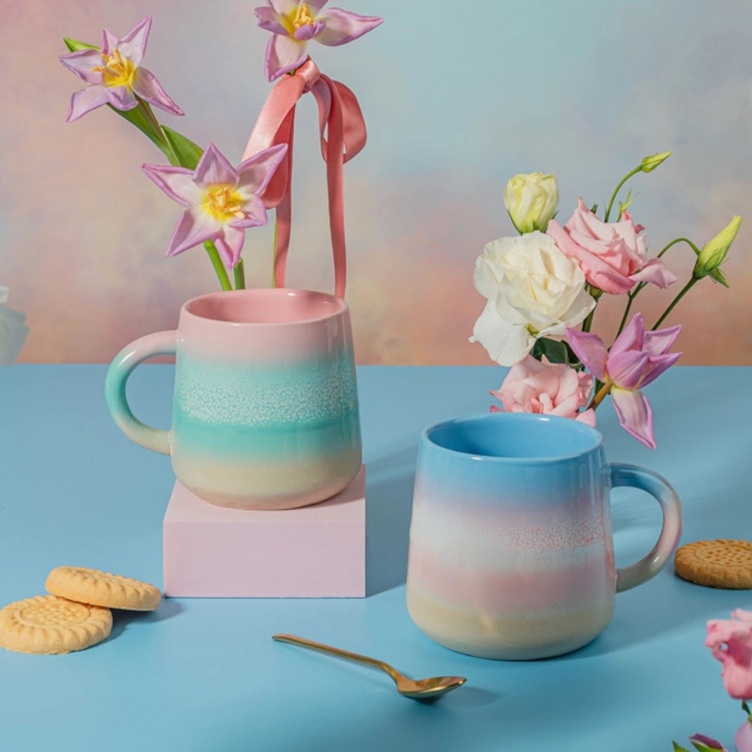 TAZA PASTEL OMBRE LILA Y AZUL