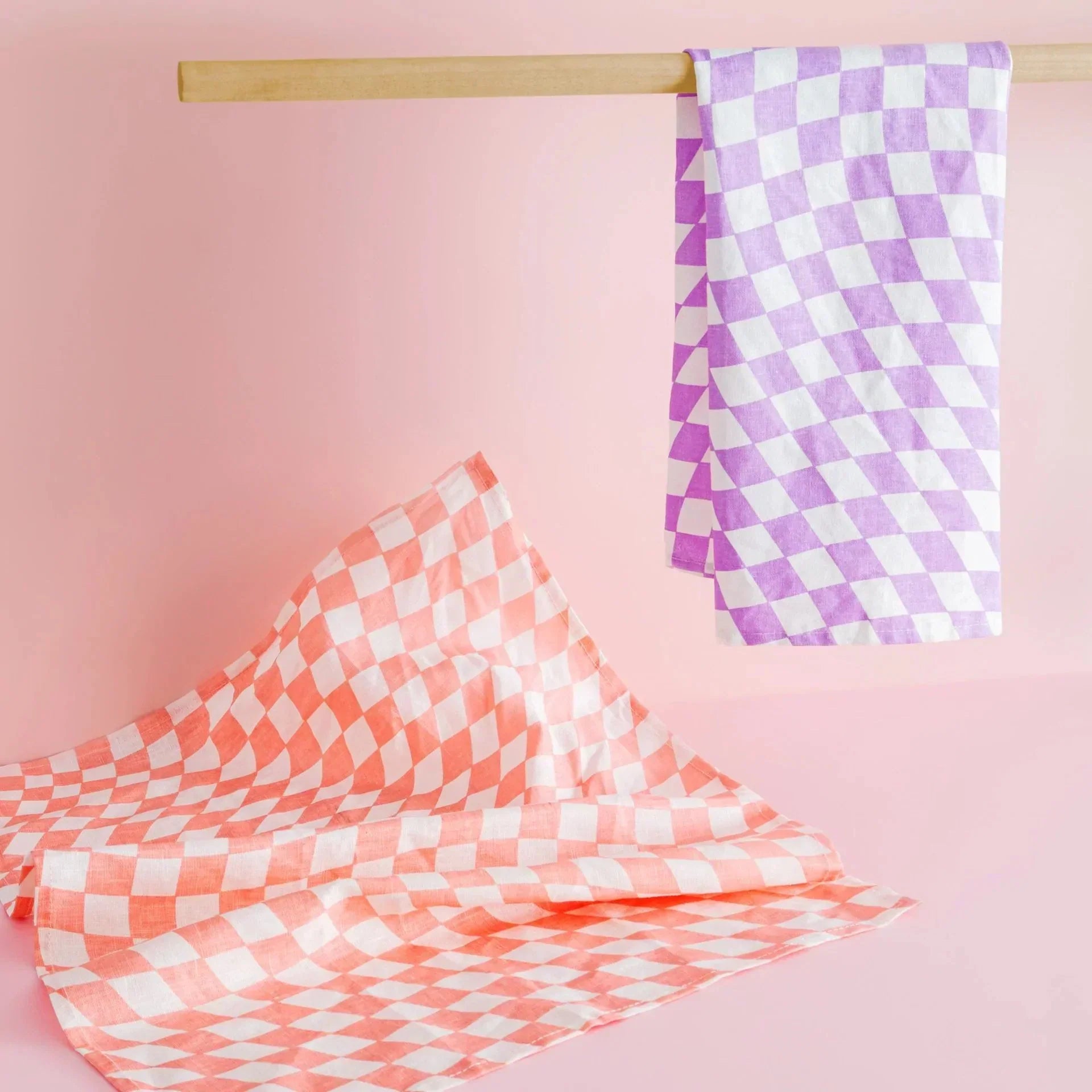 LINEN TEA TOWEL IN CHECKERS SET OF 2 Club Palma 