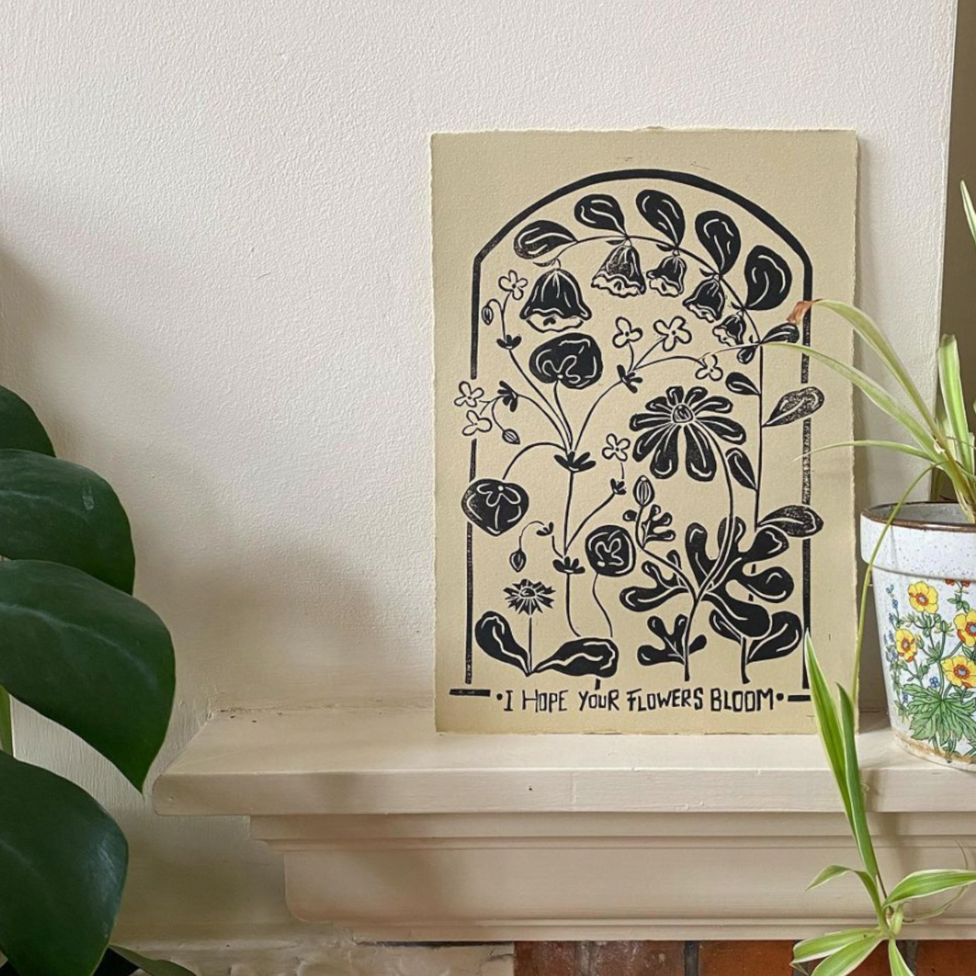 I HOPE YOUR FLOWERS BLOOM A4 I hope your flowers bloom by Julia Triay.These prints belong to the Rootbound collection. A series of lino prints where Julia explores her experience of self growth through botanical illustrations. Size: A4 29,7x21cm Technique: printed linocut Acid free cotton paper Hand signed by the artist